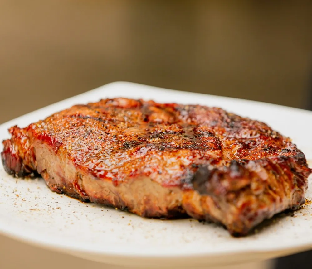 Steak met kruiden en gegrilde groenten